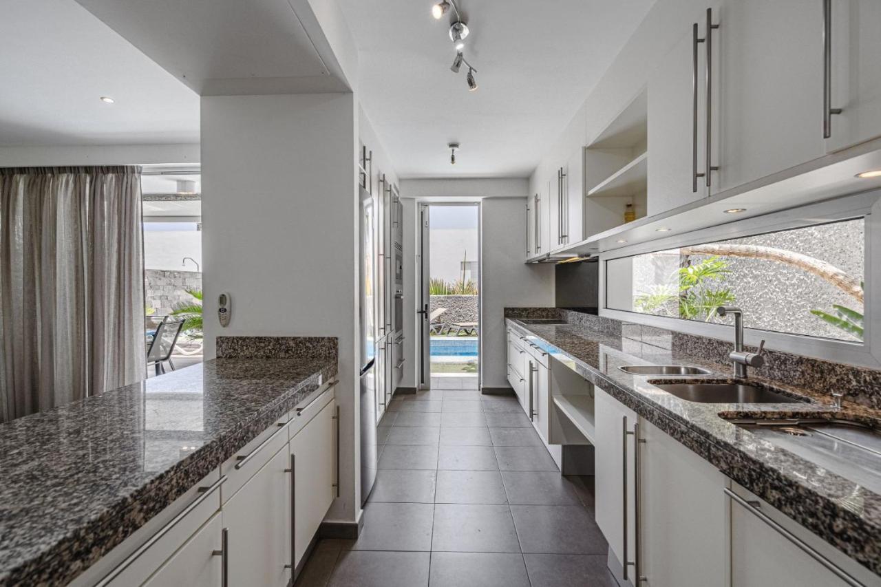 Lux Villa 31 Адехе Экстерьер фото